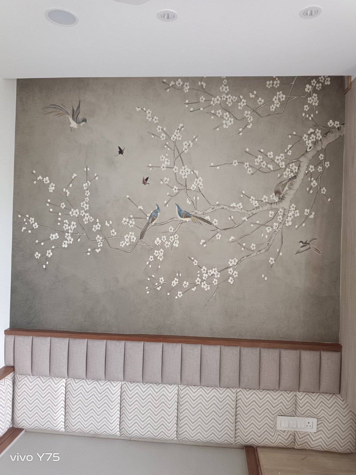 Grey chinoiserie wallpaper with blossom branches and birds