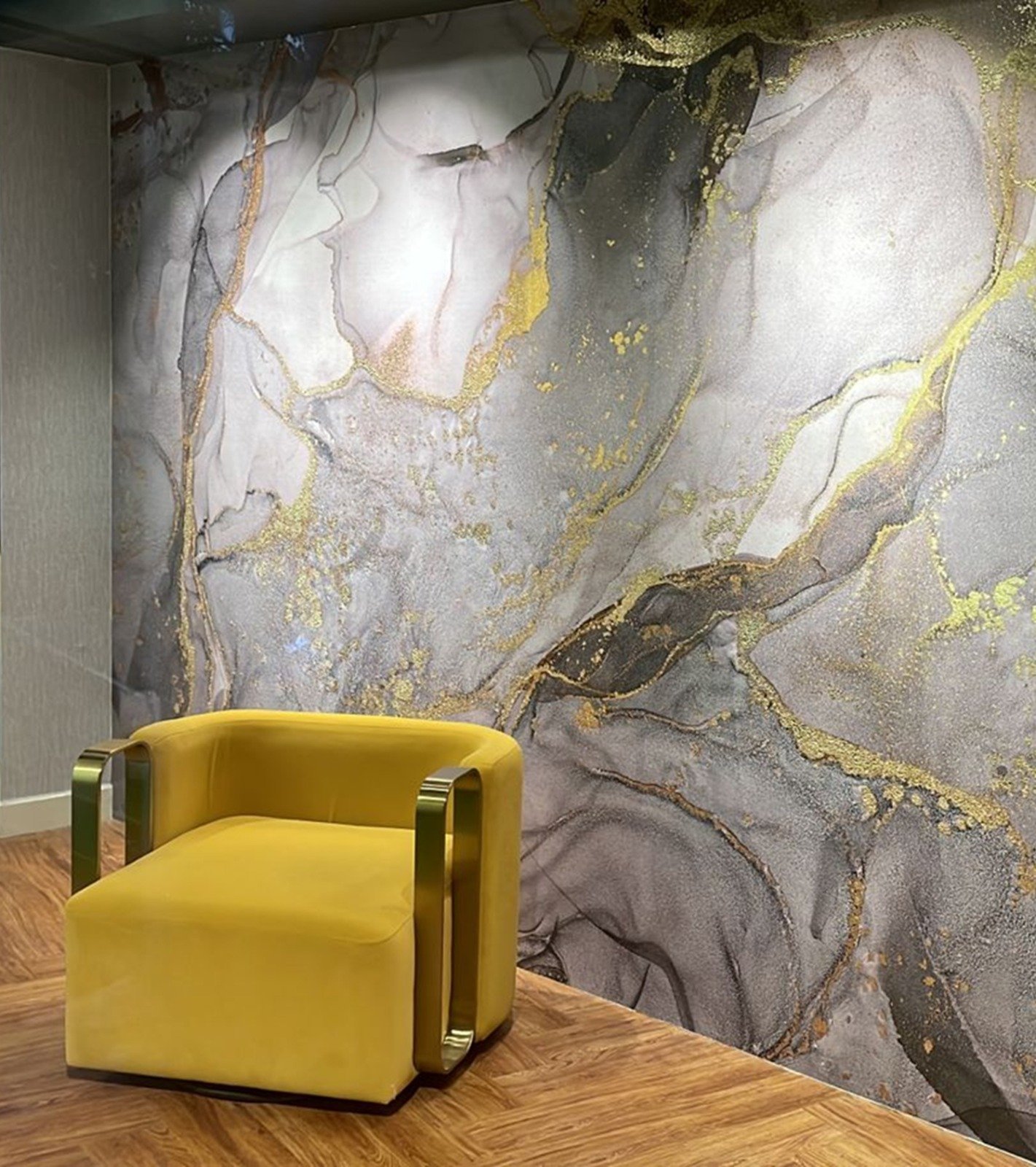 Grey and gold marble-effect wall mural